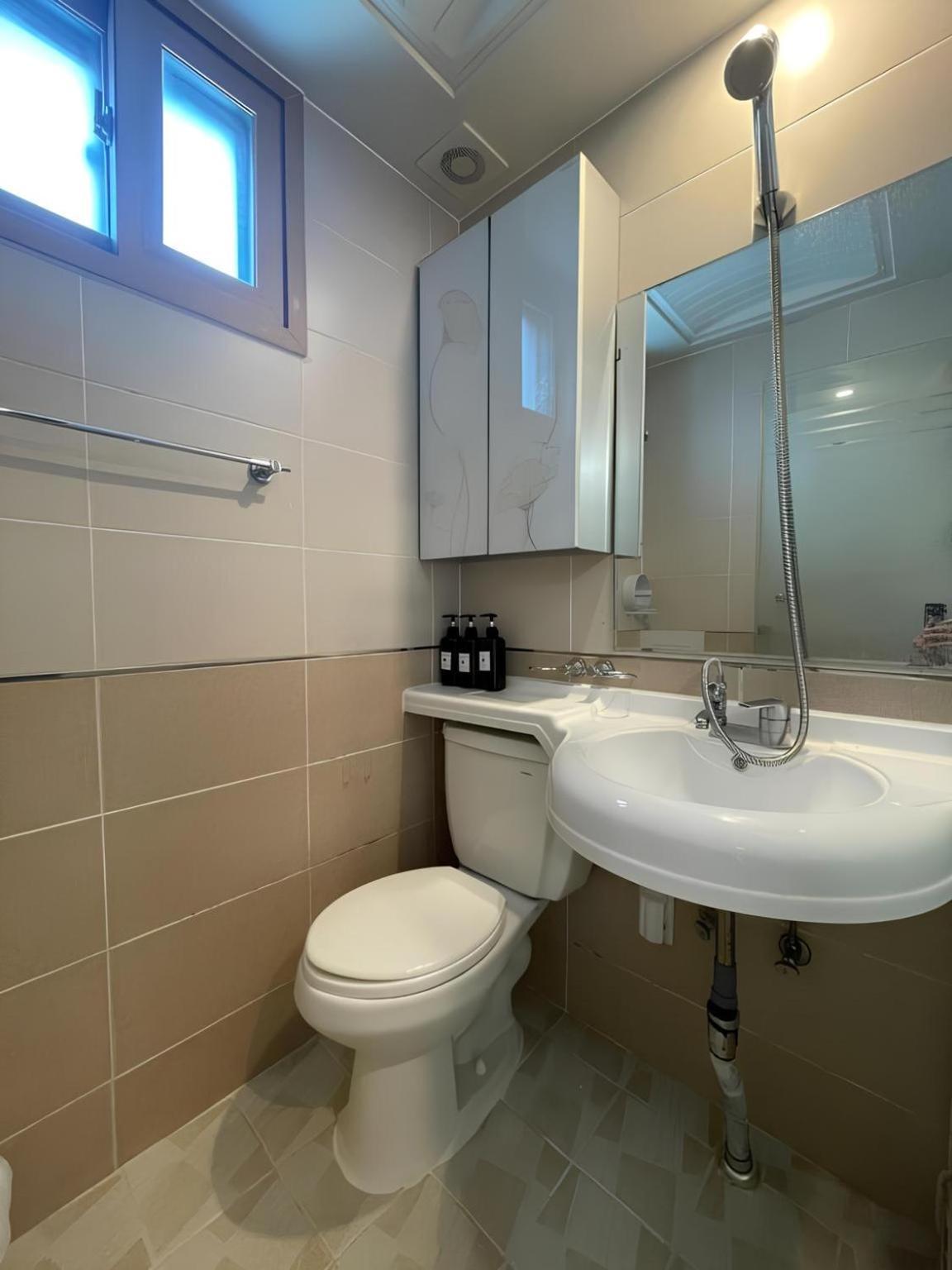 Ssh Icon Hostel Сеул Екстериор снимка